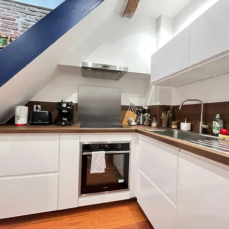 One-bedroom In Apartment *